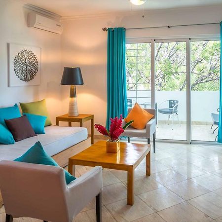 Hotel Montana Petionville ภายนอก รูปภาพ